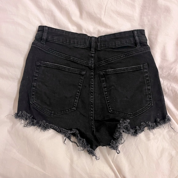 zara black denim shorts - Picture 2 of 3